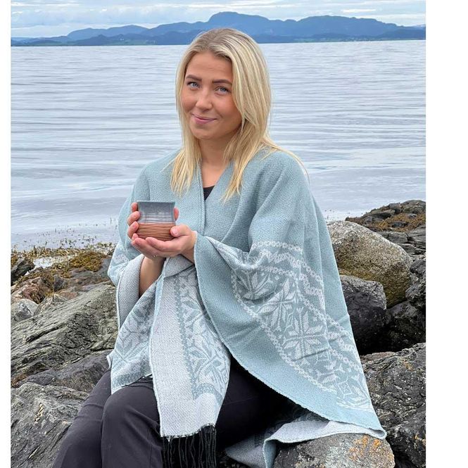 Main Image Poncho, Star pattern, ice blue