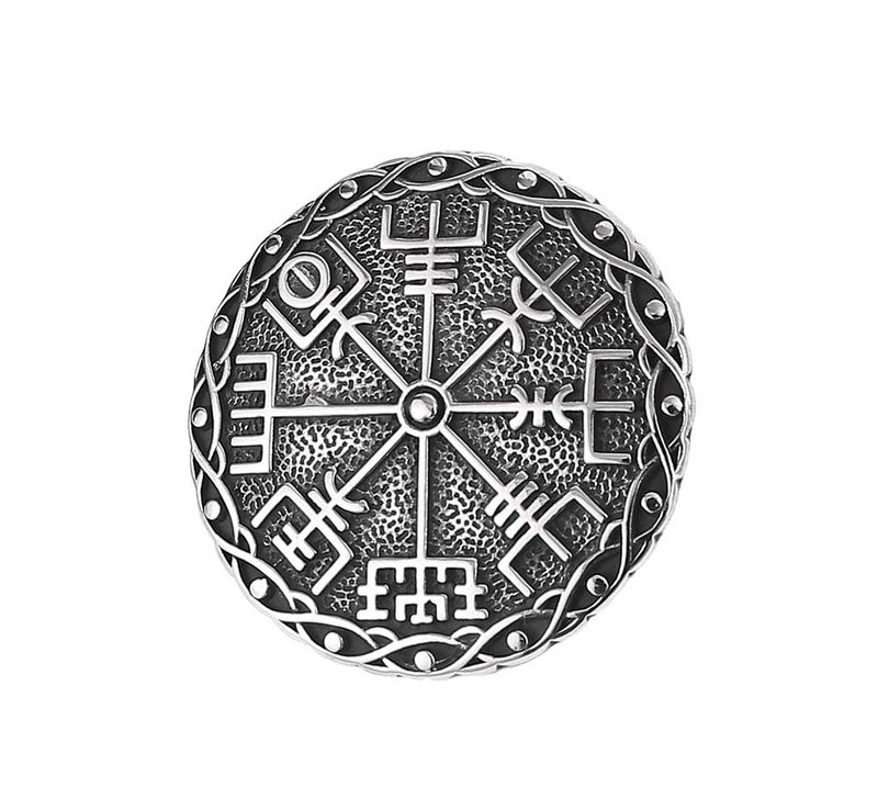 Brooch, Wayfinder