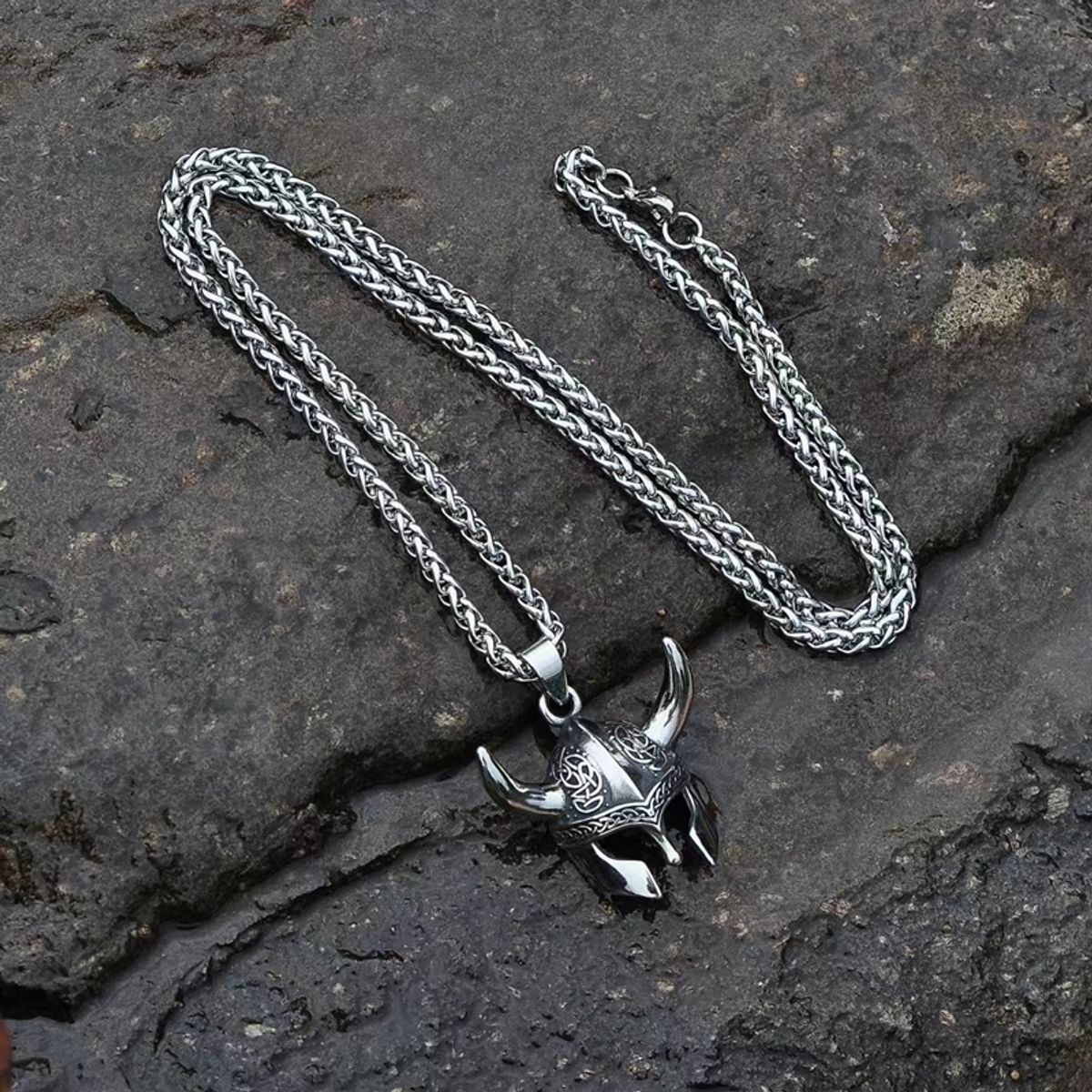 Pendant, Viking helmet