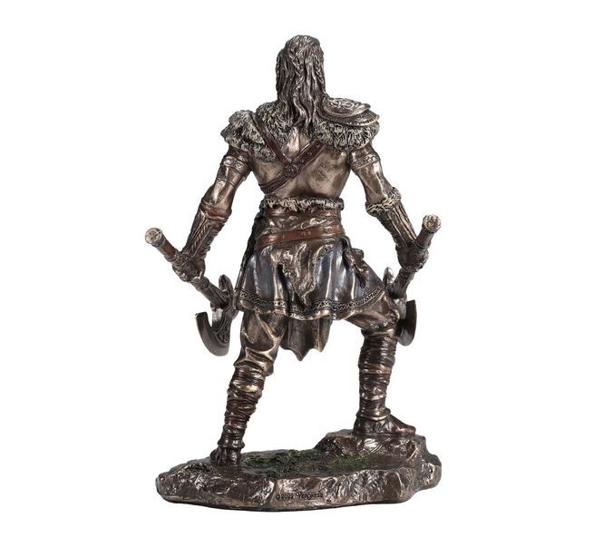 Main Image Viking man with axes